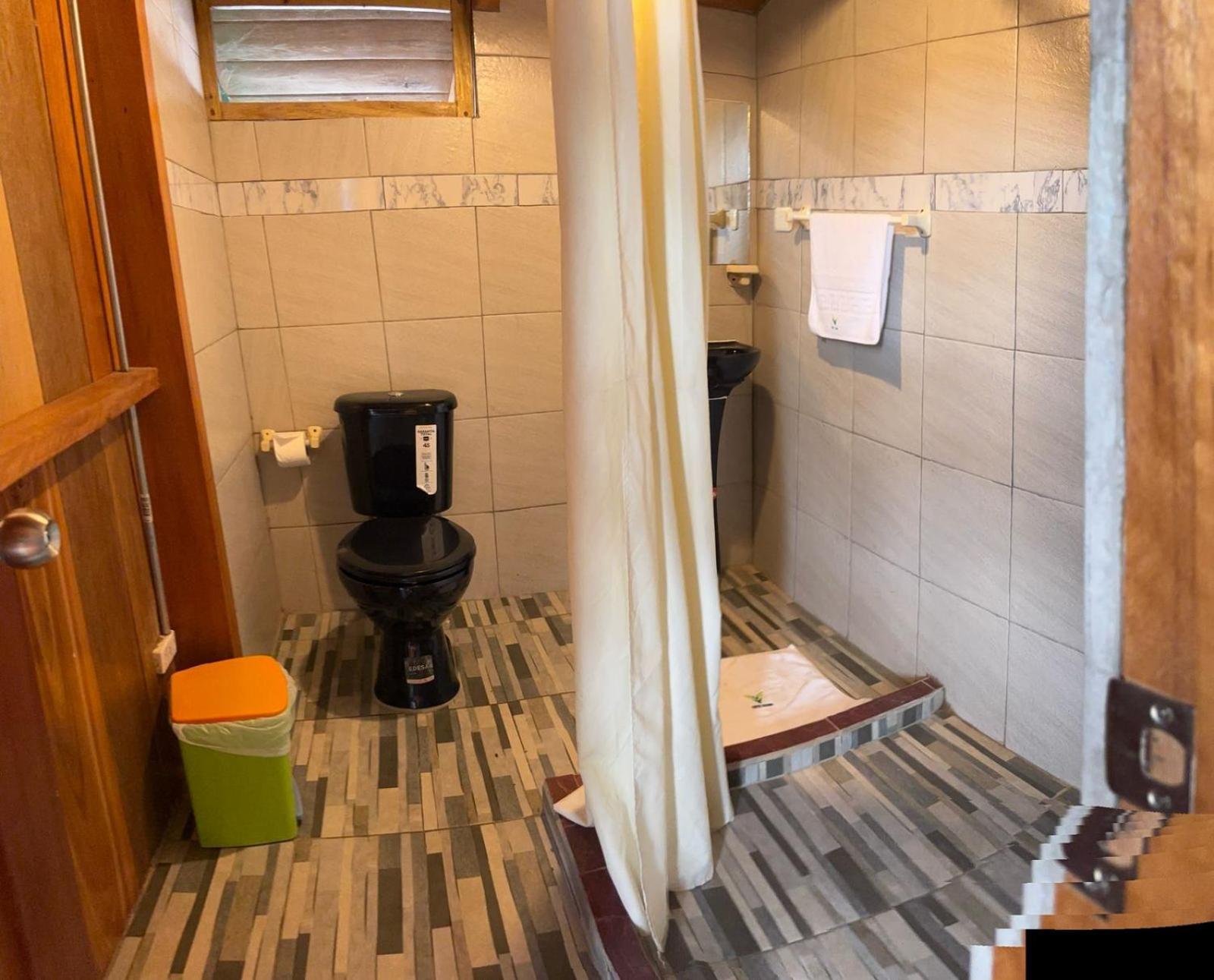 Hostal Vista Verde Mindo Ngoại thất bức ảnh