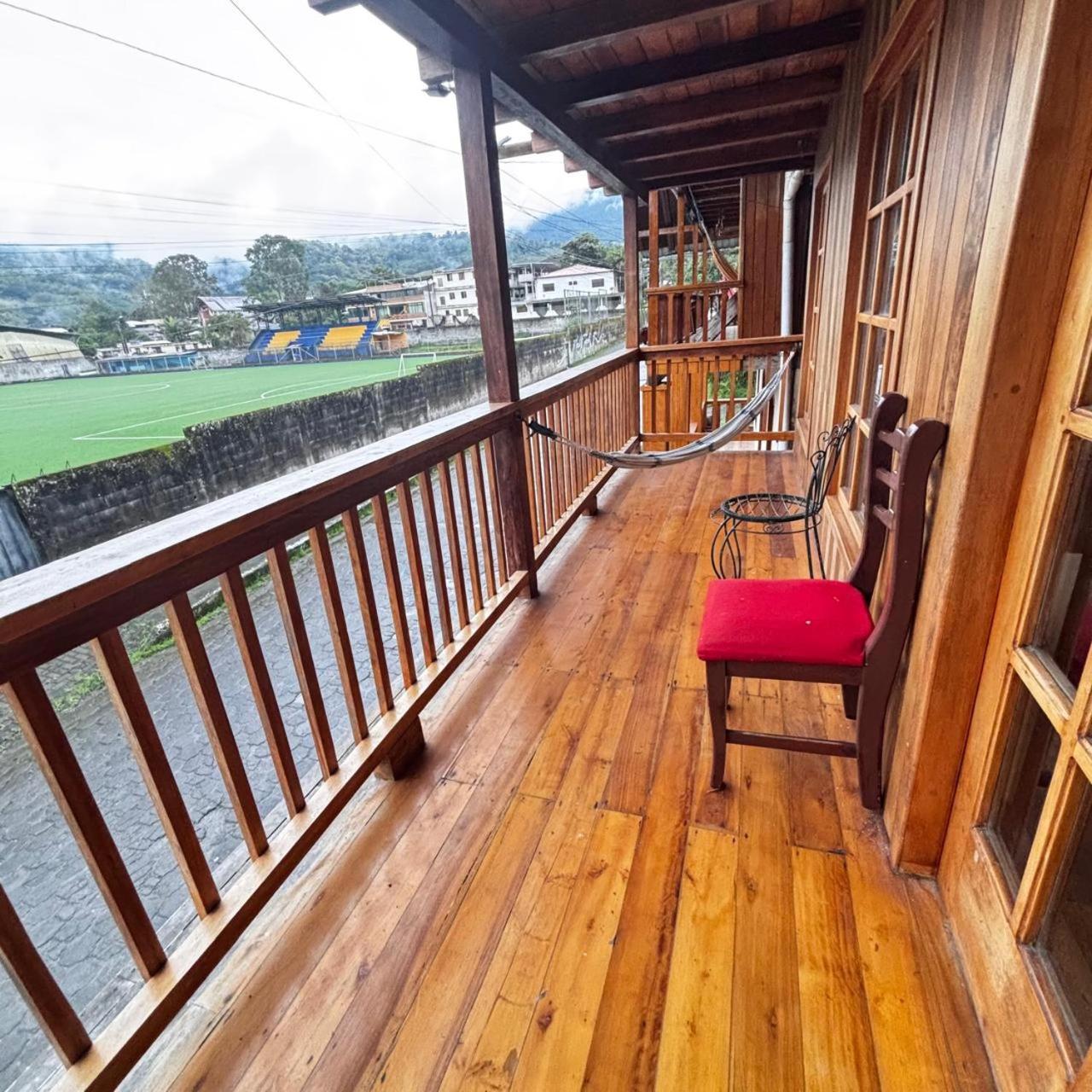 Hostal Vista Verde Mindo Ngoại thất bức ảnh