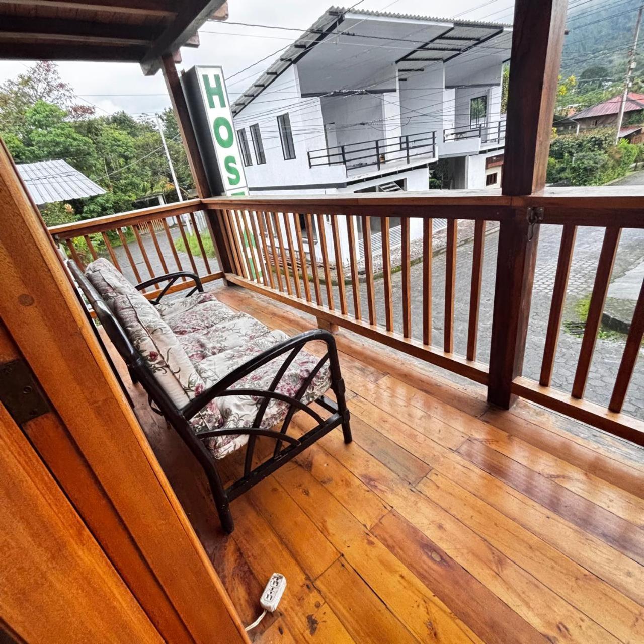 Hostal Vista Verde Mindo Ngoại thất bức ảnh