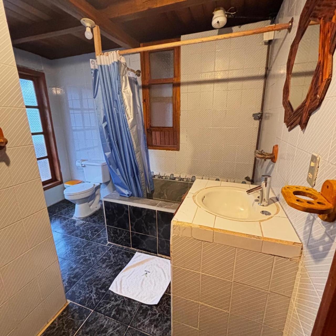 Hostal Vista Verde Mindo Ngoại thất bức ảnh