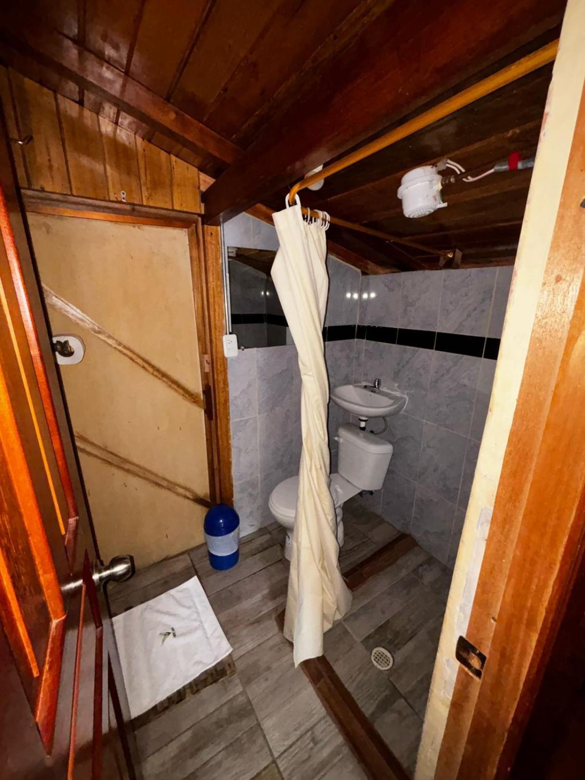 Hostal Vista Verde Mindo Ngoại thất bức ảnh