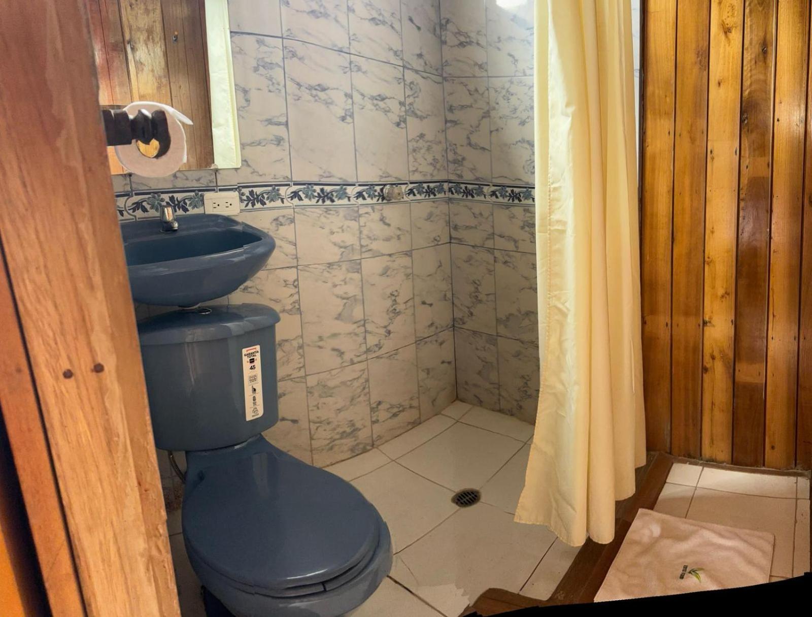 Hostal Vista Verde Mindo Ngoại thất bức ảnh