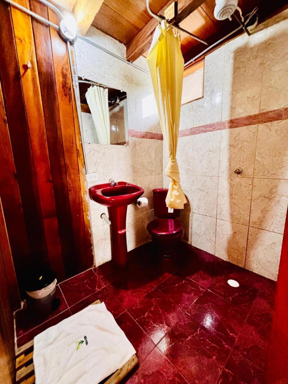 Hostal Vista Verde Mindo Ngoại thất bức ảnh